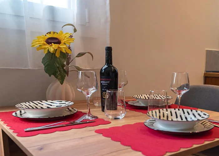 The Little House In Rhodes * Kremastí